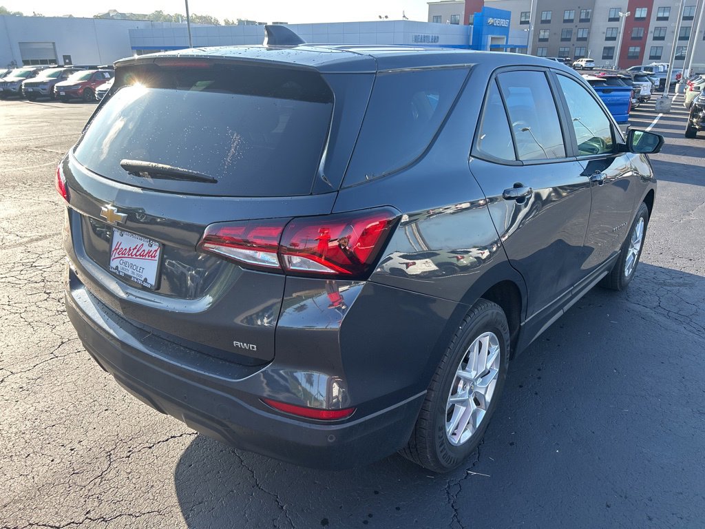 Used 2022 Chevrolet Equinox LS image 6