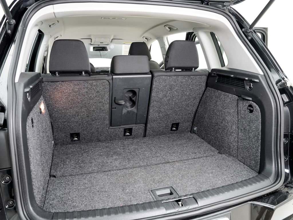 Used 2013 Volkswagen Tiguan S image 24