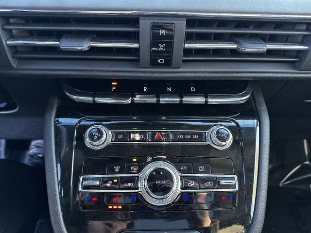 Used 2022 Lincoln Corsair AWD w/ Premium Package image 23