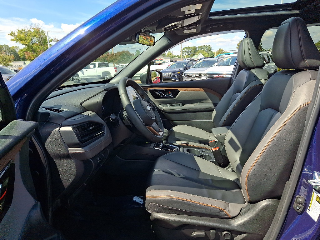 Used 2025 Subaru Forester Sport AWD/4WD image 13