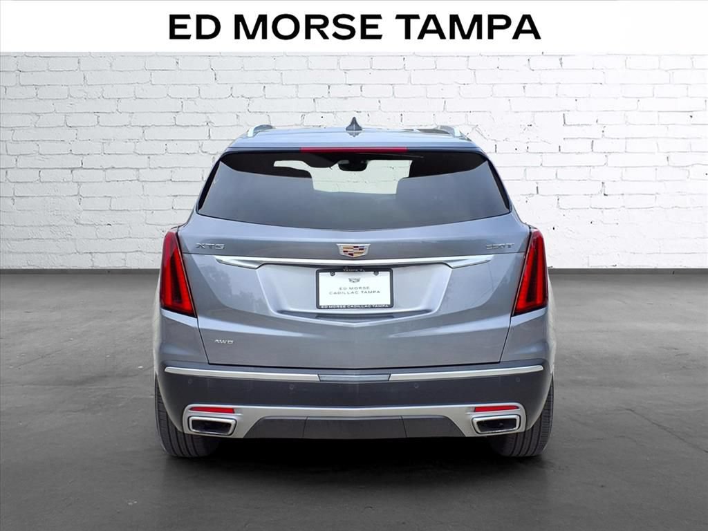 Used 2022 Cadillac XT5 Premium Luxury w/ Technology Package AWD/4WD image 4