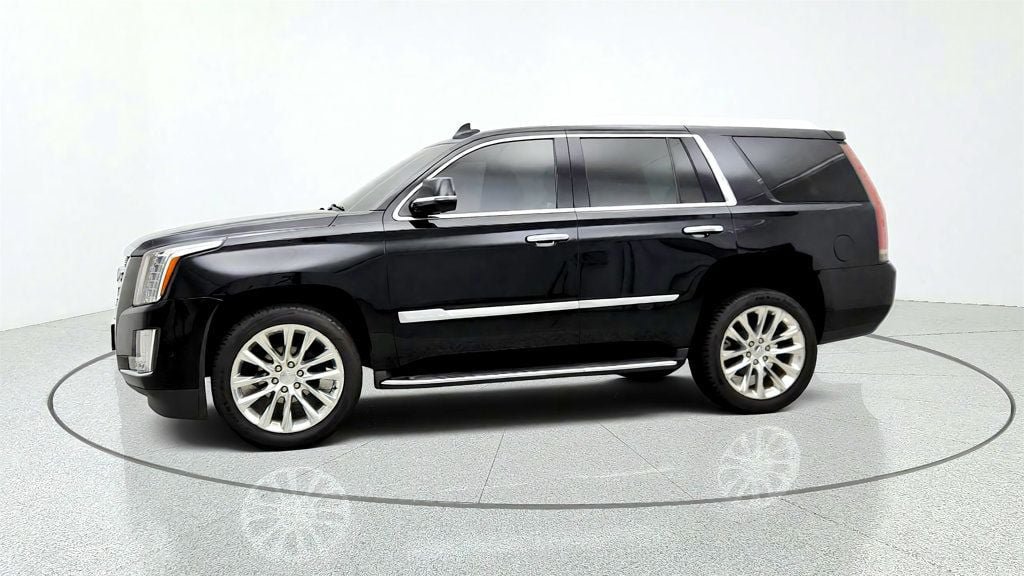 Used 2019 Cadillac Escalade Luxury AWD/4WD image 8