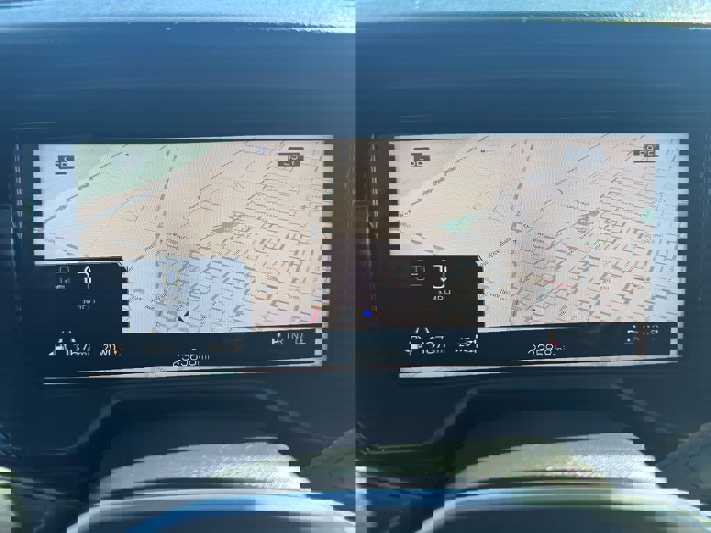 Used 2025 GMC Acadia Elevation image 25