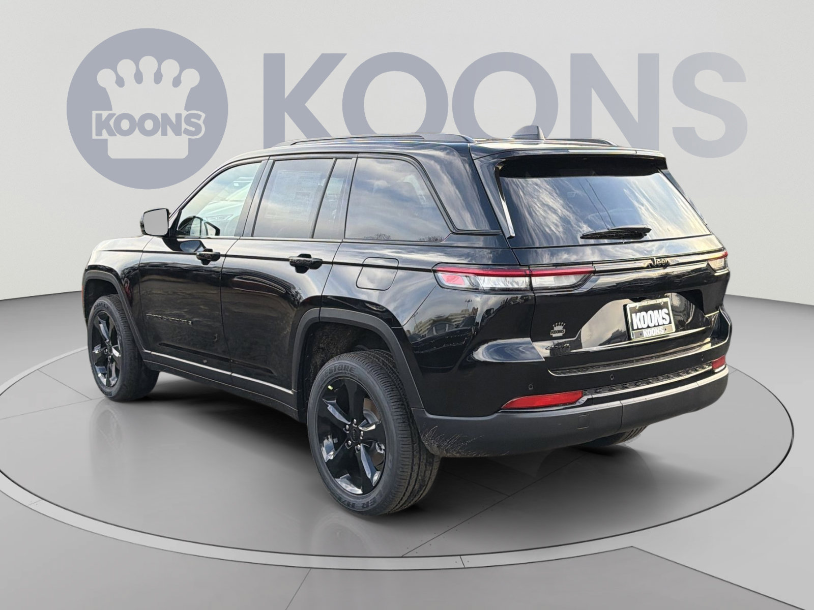New 2025 Jeep Grand Cherokee Altitude AWD/4WD image 4