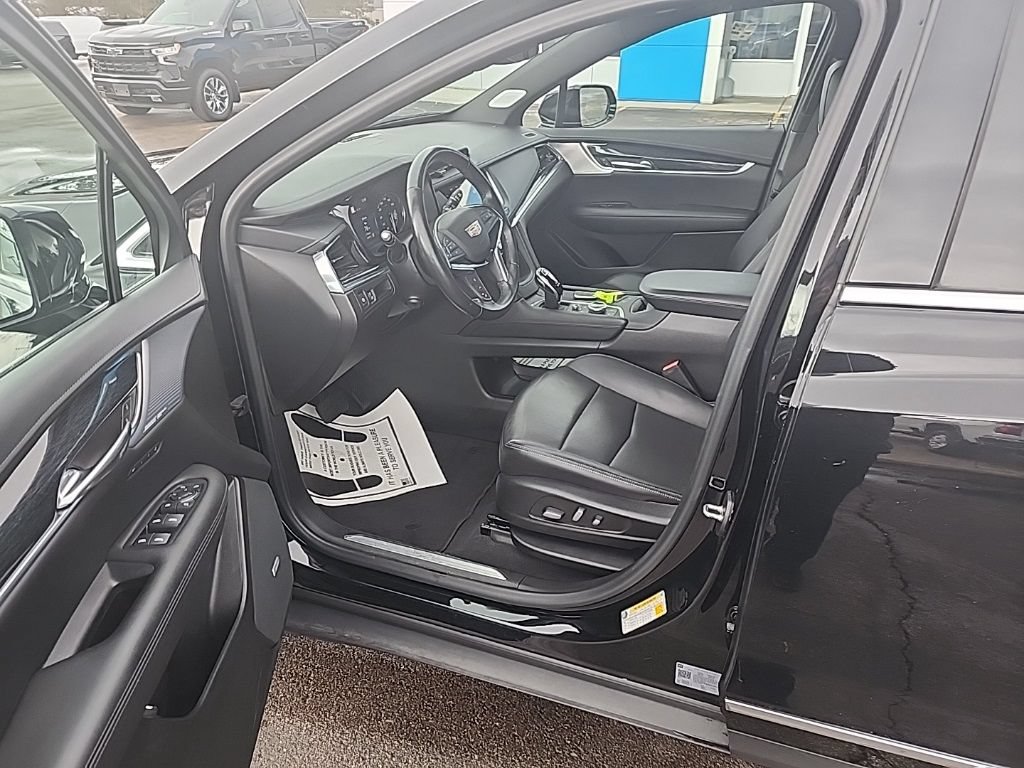 Used 2022 Cadillac XT5 Premium Luxury AWD/4WD image 11