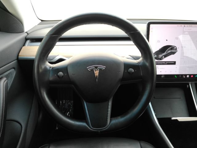 Used 2018 Tesla Model 3 Long Range RWD image 29