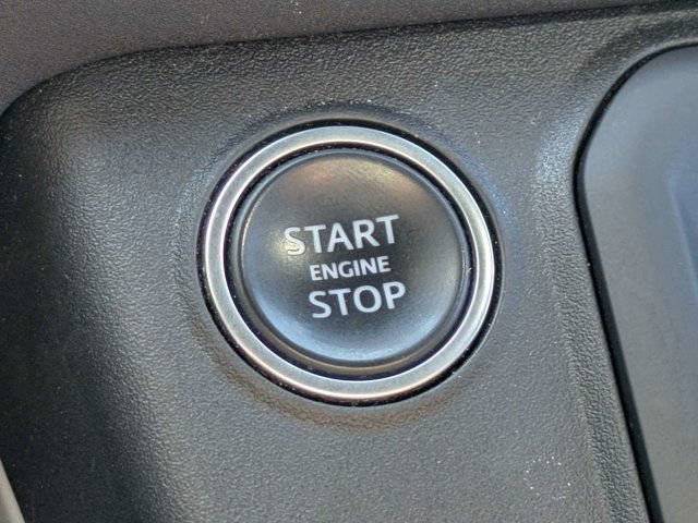 Used 2023 Land Rover Defender 110 SE AWD/4WD image 25