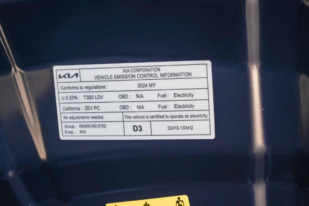 Certified 2024 Kia EV6 Light RWD image 27