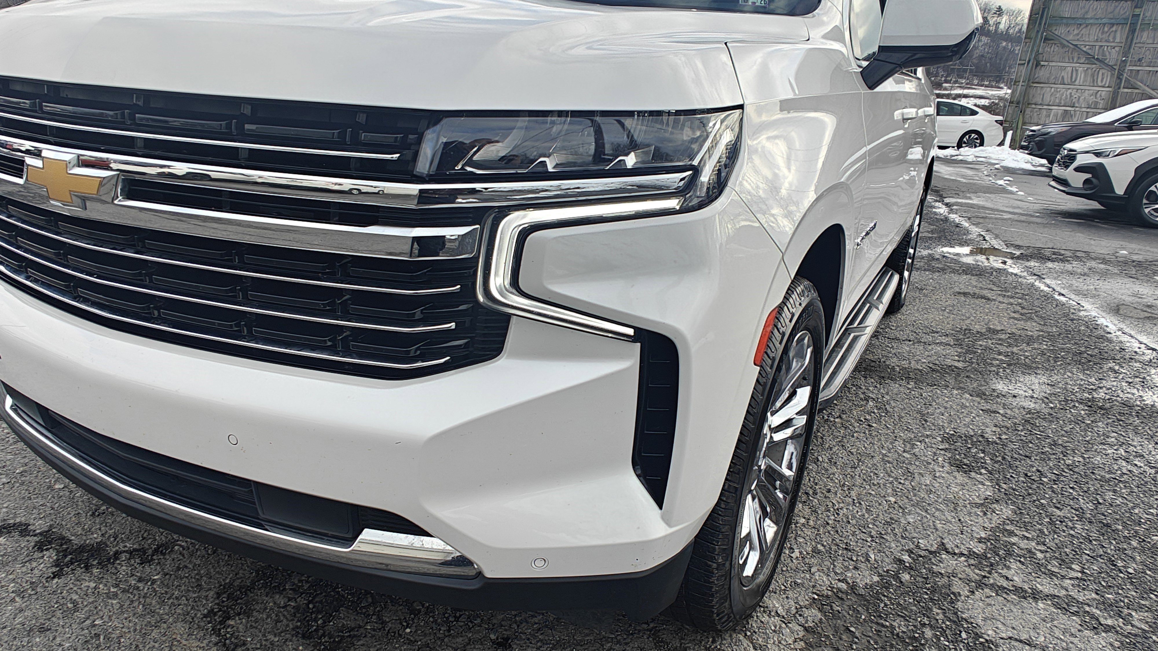 Used 2022 Chevrolet Suburban LT w/ Max Trailering Package image 12