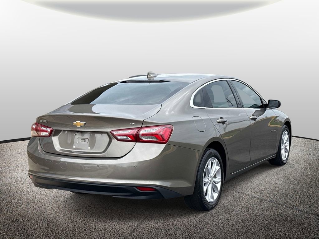 Used 2020 Chevrolet Malibu LT image 2