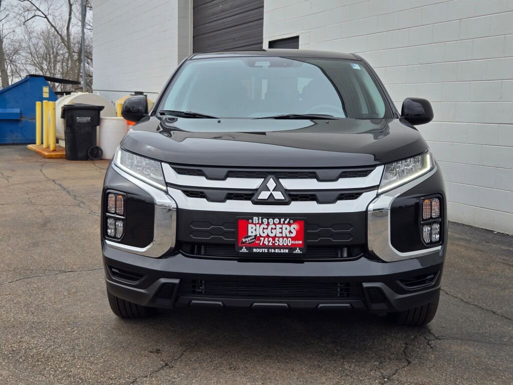 Used 2026 Mitsubishi Outlander Sport ES AWD/4WD image 2