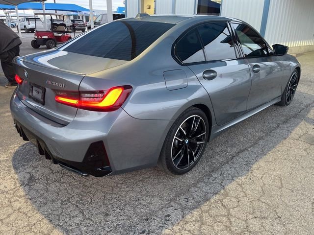 Used 2023 BMW M340i w/ Premium Package image 4