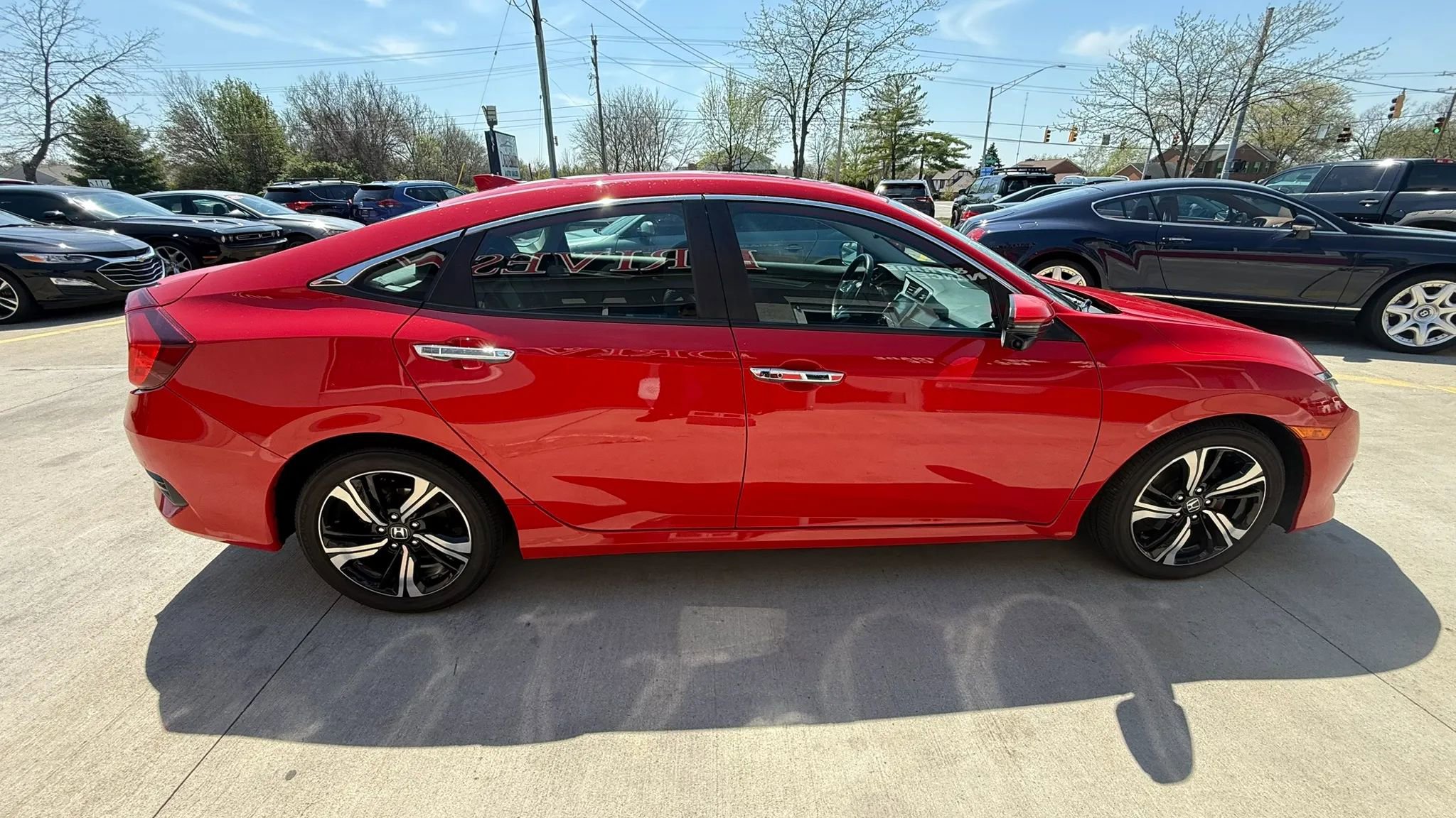 Used 2017 Honda Civic Touring image 8