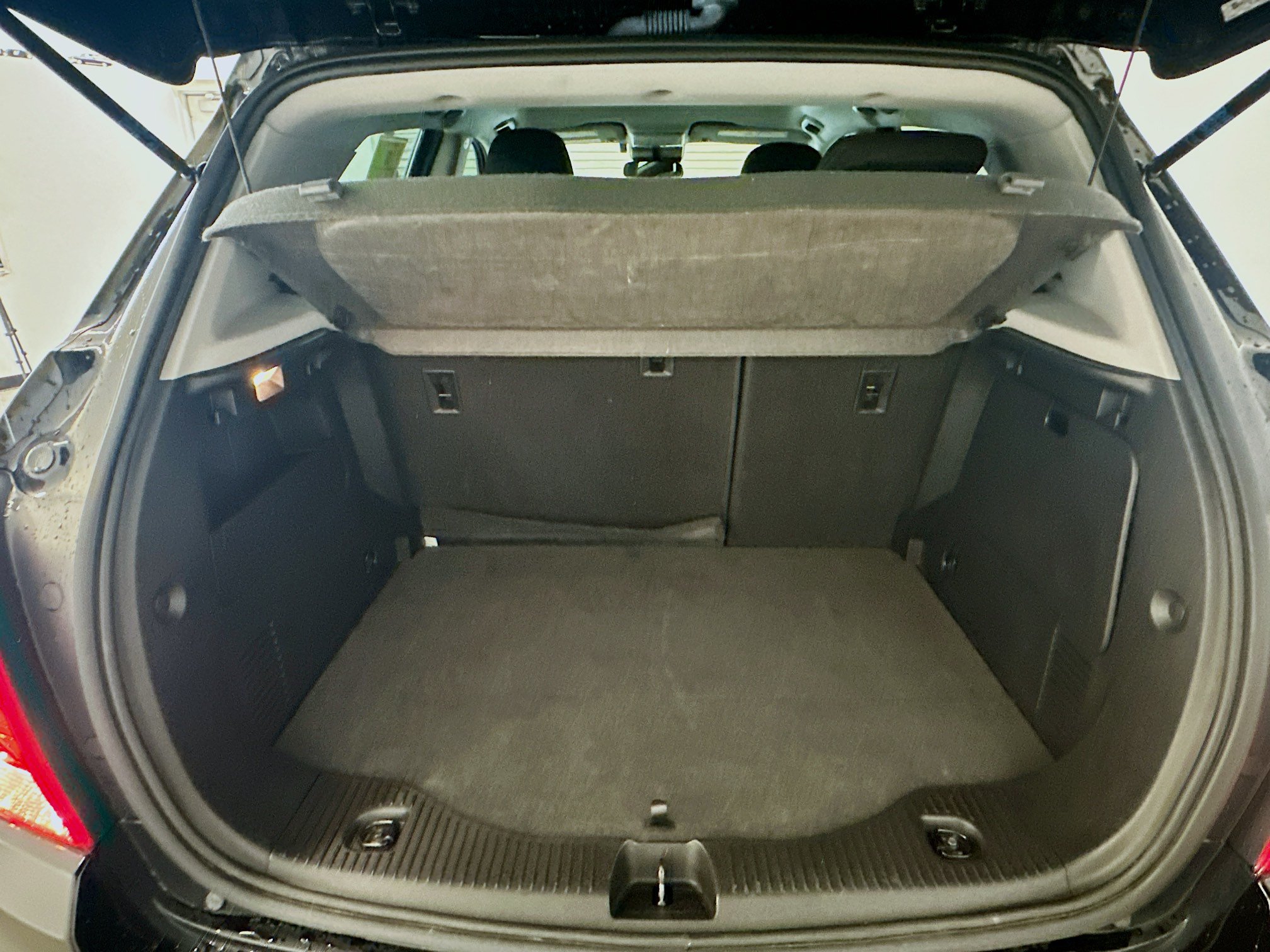Used 2018 Chevrolet Trax LS AWD/4WD image 29