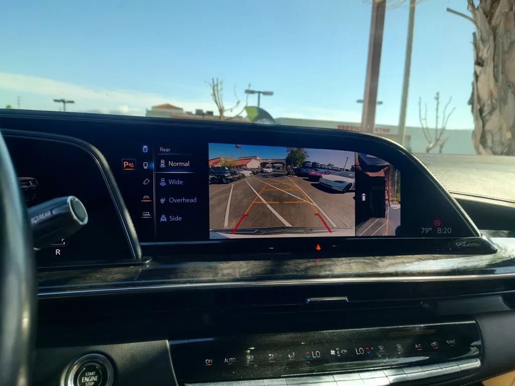 Used 2021 Cadillac Escalade ESV Premium Luxury image 24