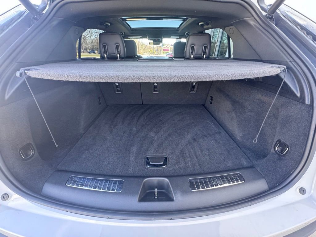 Used 2022 Cadillac XT4 Sport w/ Technology Package image 34