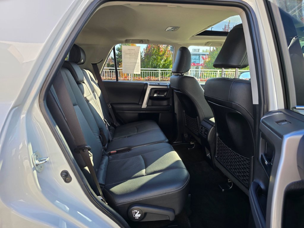 Used 2021 Toyota 4Runner Limited AWD/4WD image 12