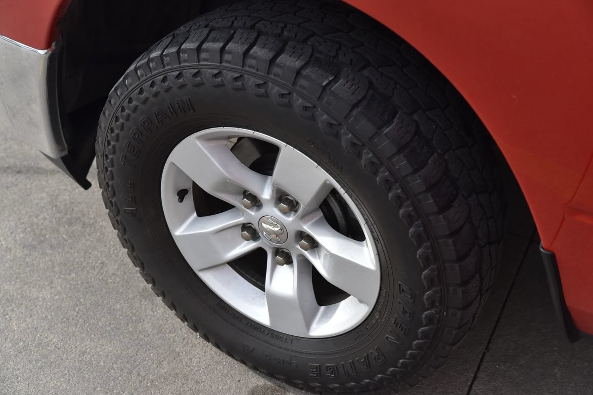 Used 2017 RAM 1500 Classic SLT AWD/4WD image 25