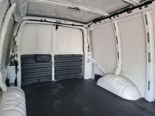 Certified 2025 Chevrolet Express 2500 Extended w/ Driver Convenience Package image 13