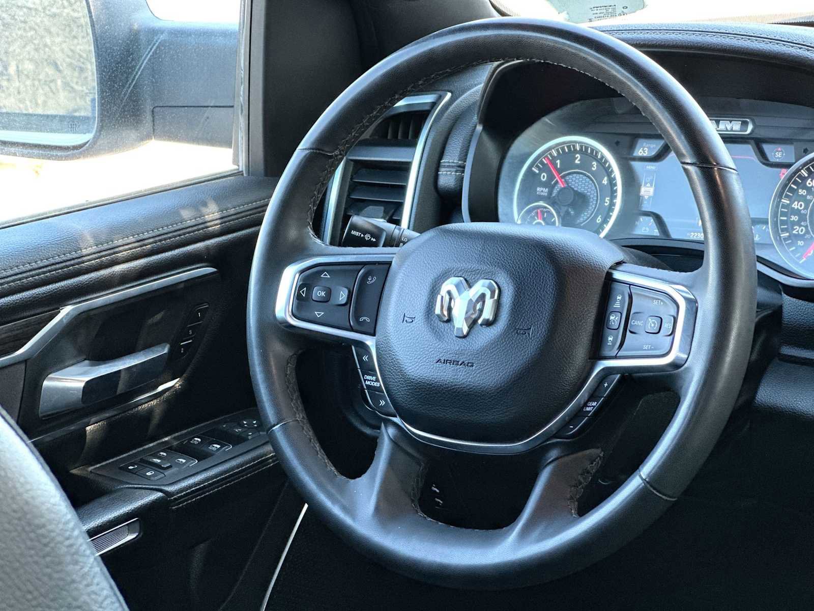 Used 2025 RAM 1500 Laramie image 27