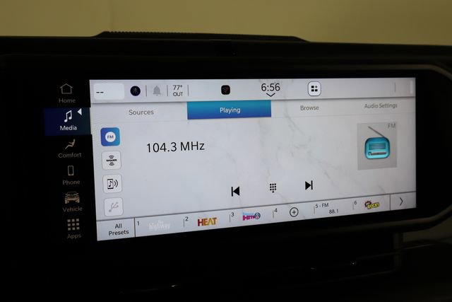 Used 2025 Jeep Wrangler Sport AWD/4WD image 30