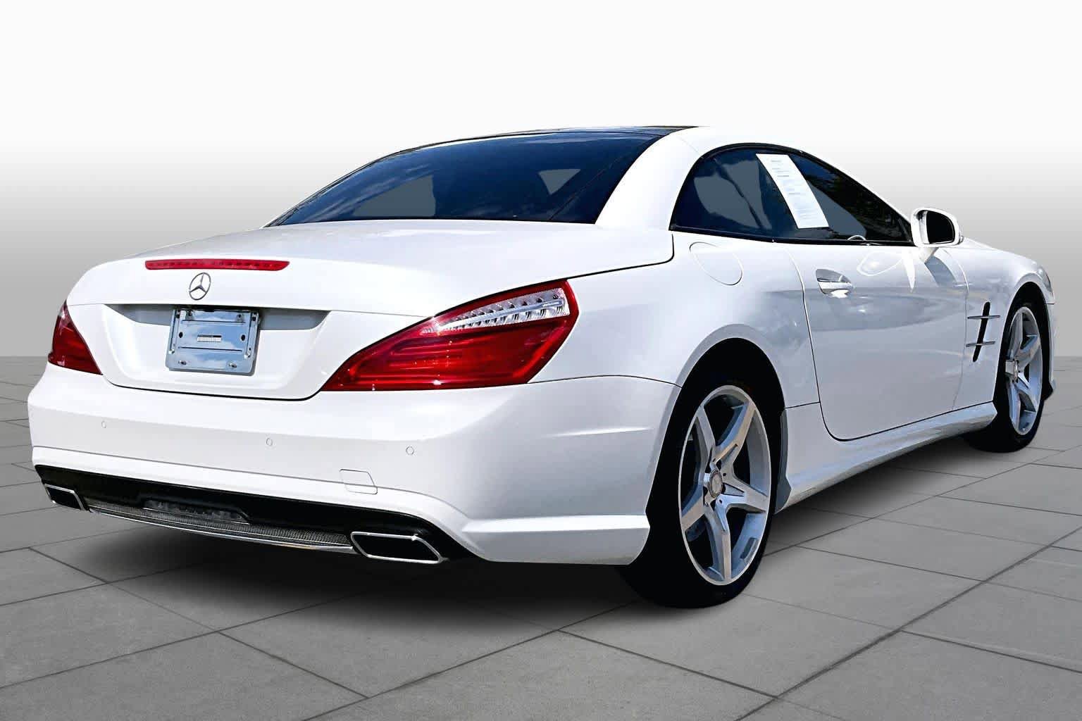 Used 2016 Mercedes-Benz SL 400 image 12