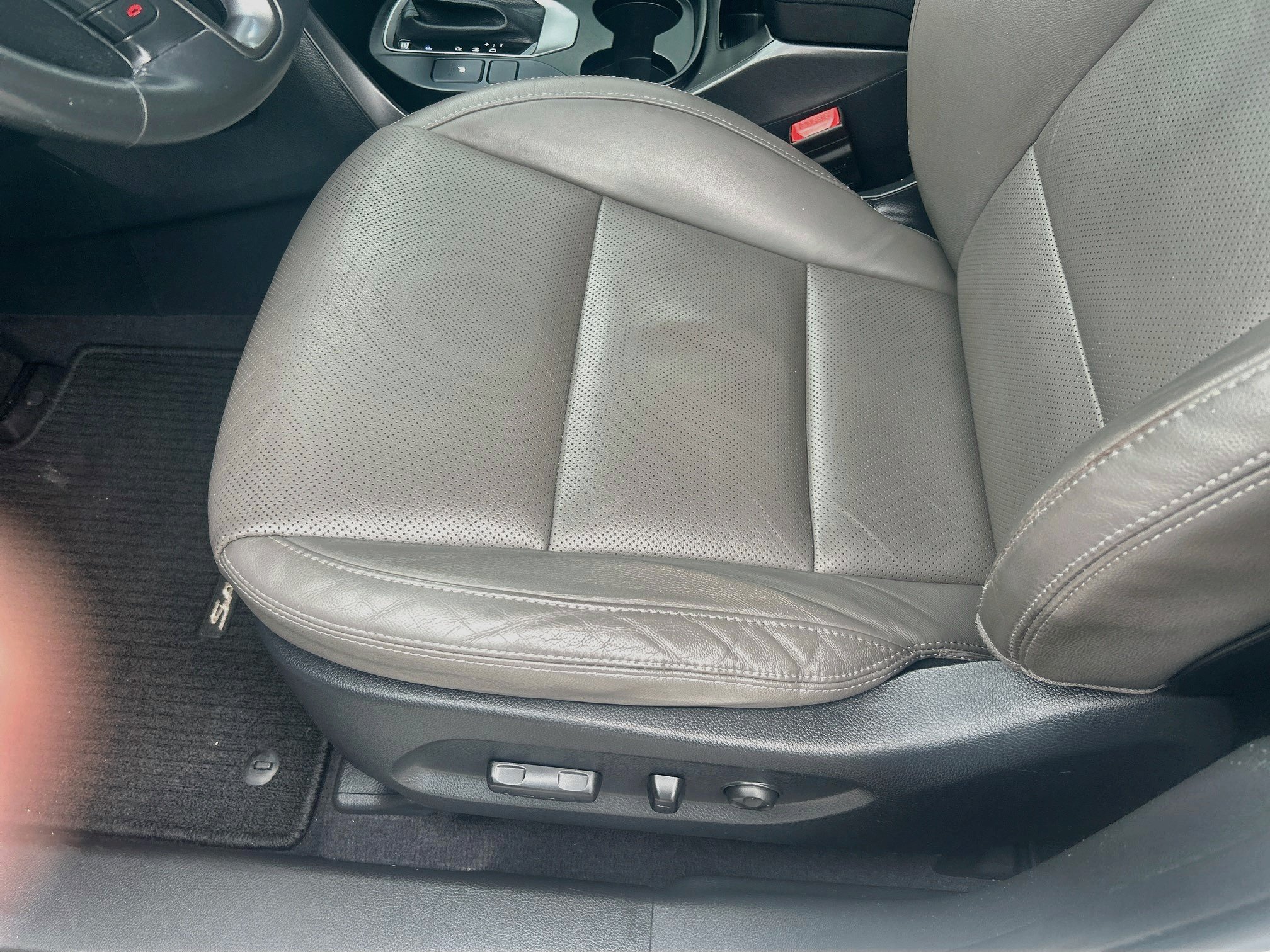 Used 2017 Hyundai Santa Fe SE w/ SE Premium Package 02 FWD image 19