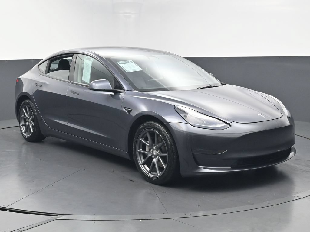 Used 2023 Tesla Model 3 Standard Range RWD image 2