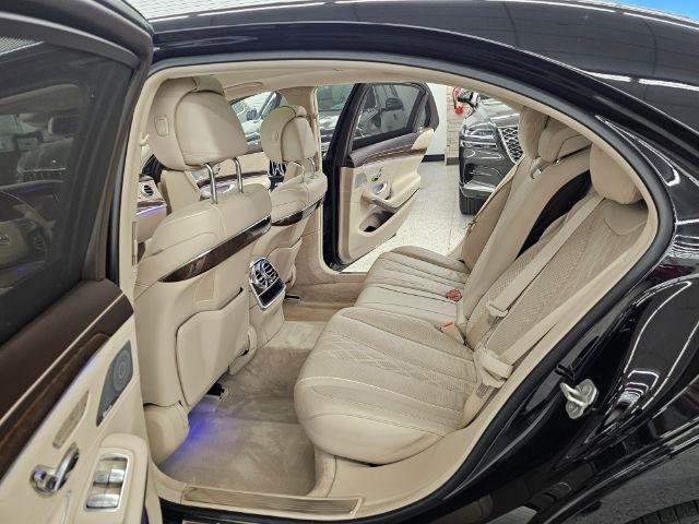 Used 2017 Mercedes-Benz S 550 4MATIC Sedan w/ Premium Package image 33
