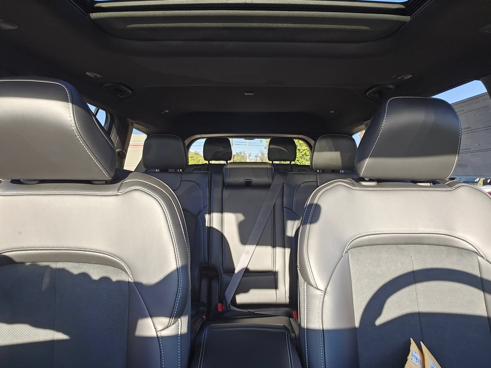 New 2026 Jeep Grand Cherokee L Altitude RWD image 25