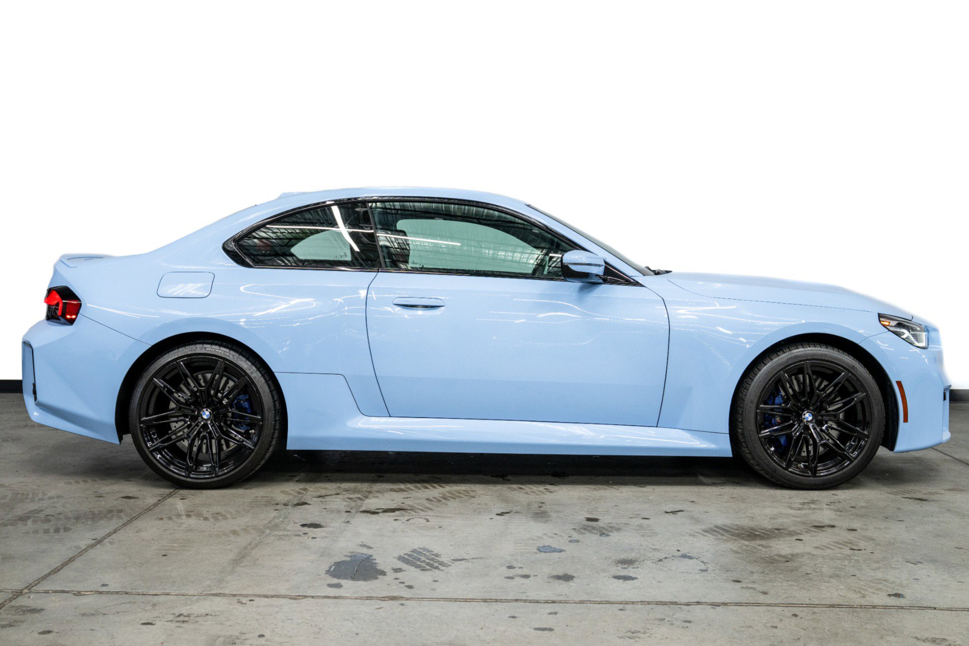 Used 2025 BMW M2 w/ Lighting Package RWD image 38