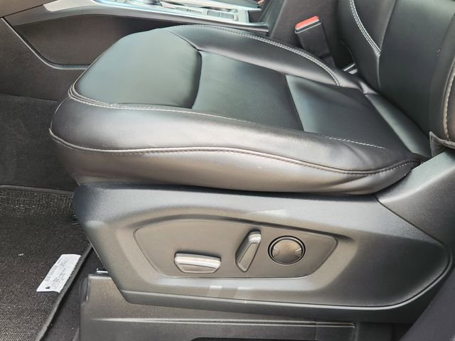 Used 2022 Ford Explorer XLT w/ Equipment Group 202A RWD image 23