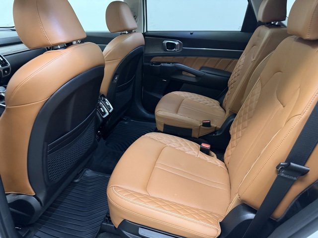 Used 2023 Kia Sorento SX Prestige image 23