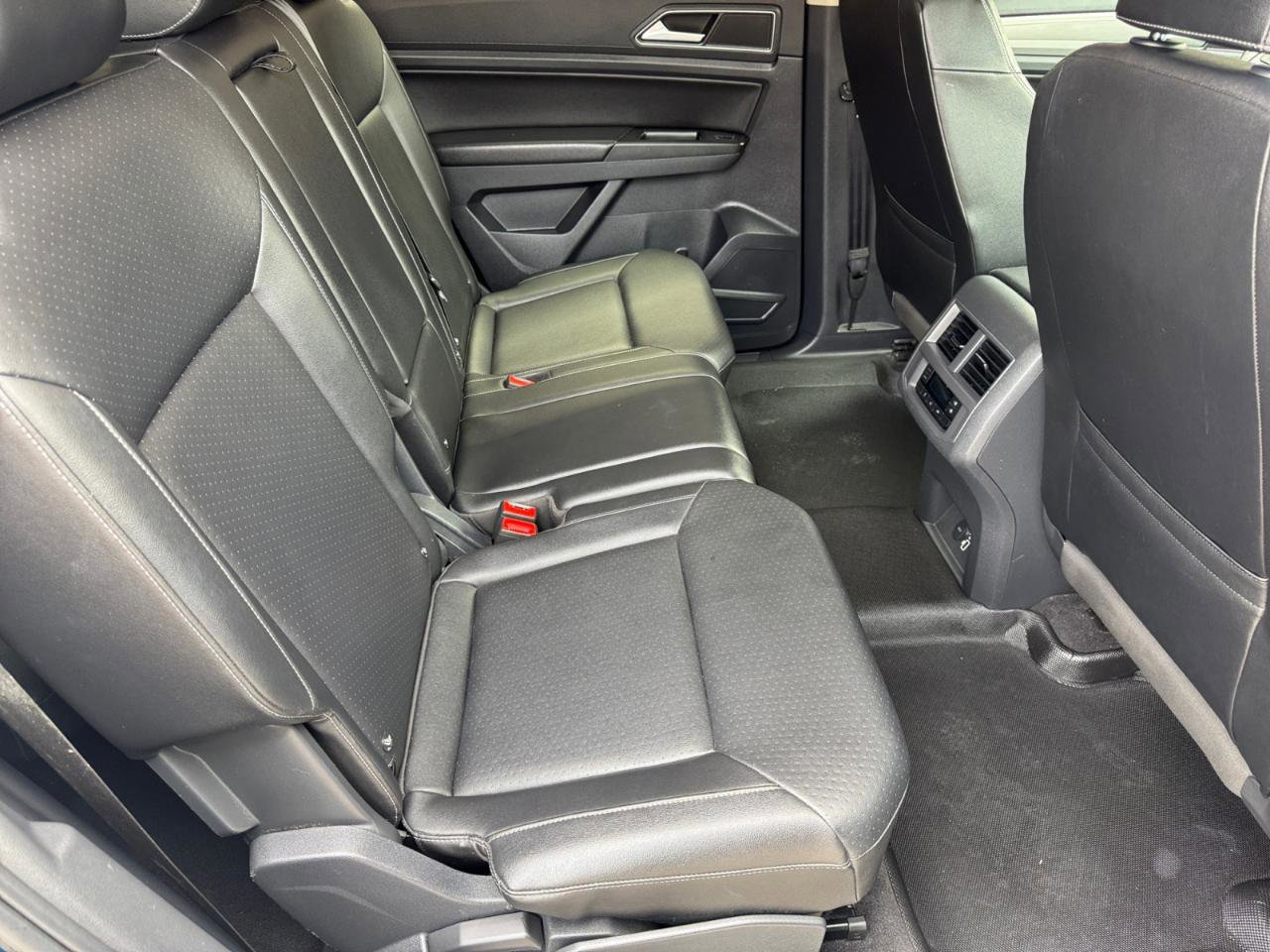 Used 2018 Volkswagen Atlas SE image 14