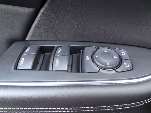 Used 2023 Buick Envision Essence w/ Sport Touring Package FWD image 18