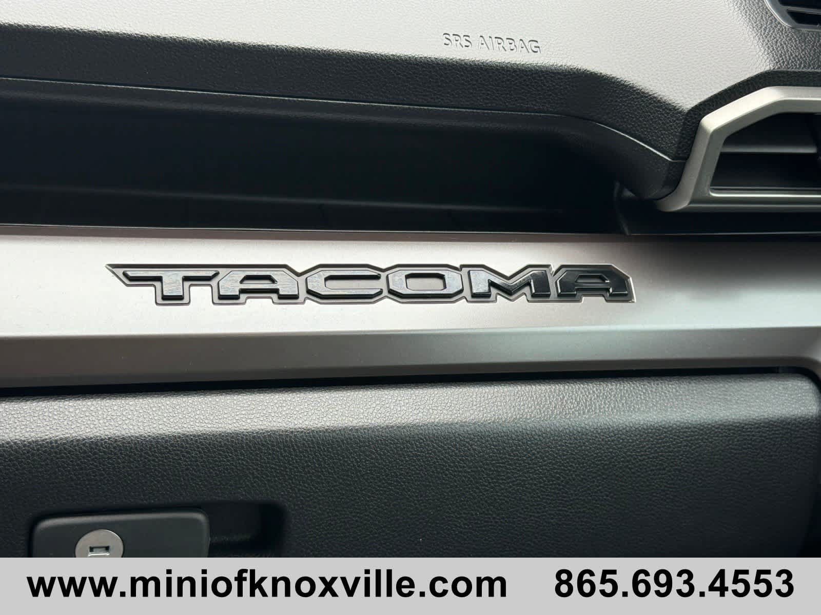 Used 2024 Toyota Tacoma TRD Sport AWD/4WD image 28