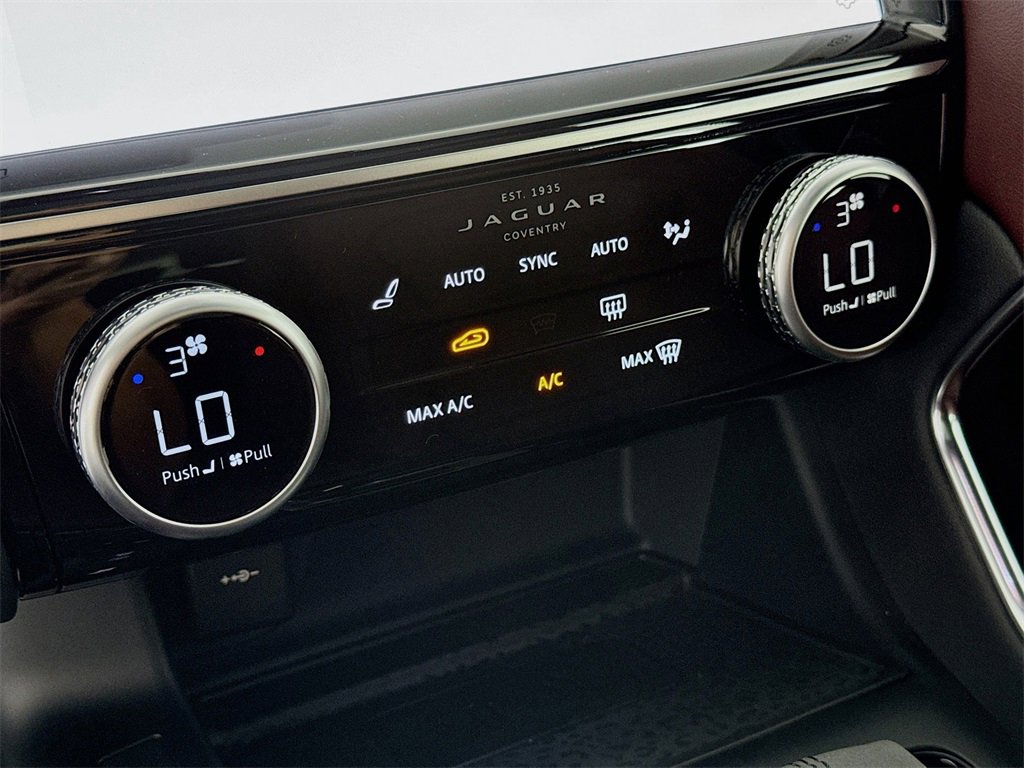 New 2024 Jaguar E-PACE R-Dynamic SE image 16