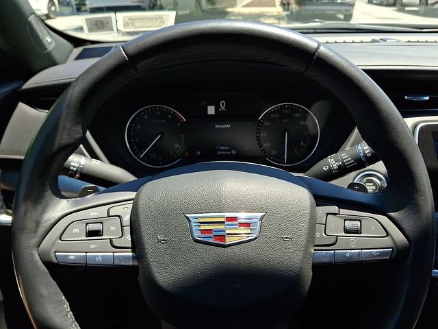 Used 2022 Cadillac XT4 Premium Luxury w/ Enhanced Visibility Package AWD/4WD image 19