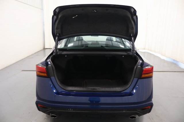 Used 2024 Nissan Altima 2.5 SR image 17