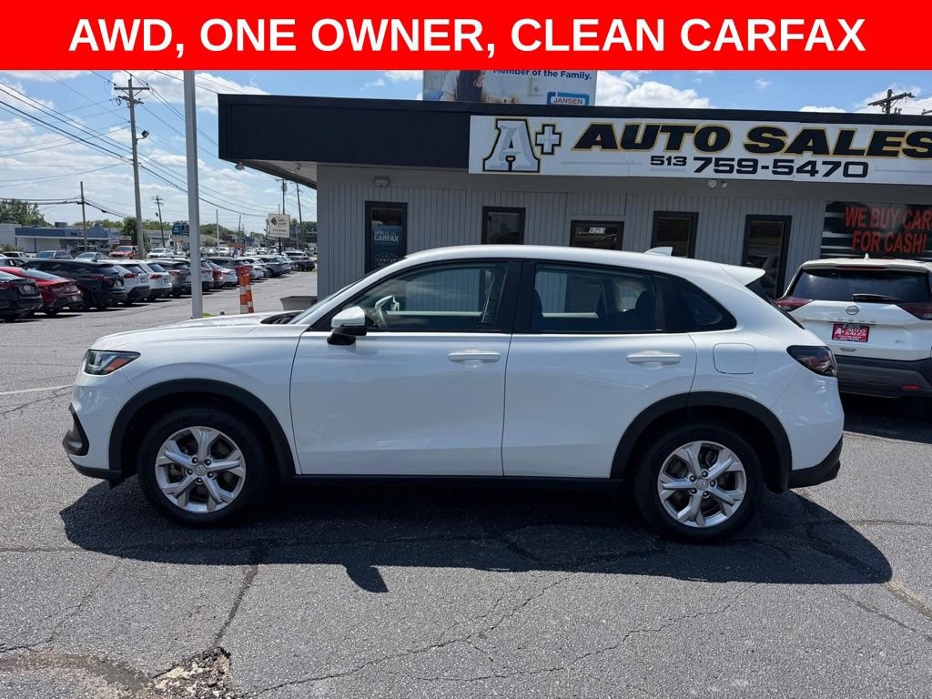 Used 2025 Honda HR-V LX image 1