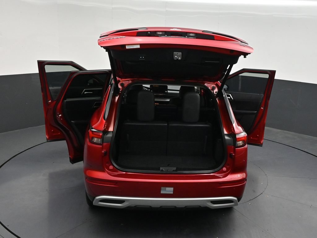 Used 2023 Mitsubishi Outlander SE FWD image 34