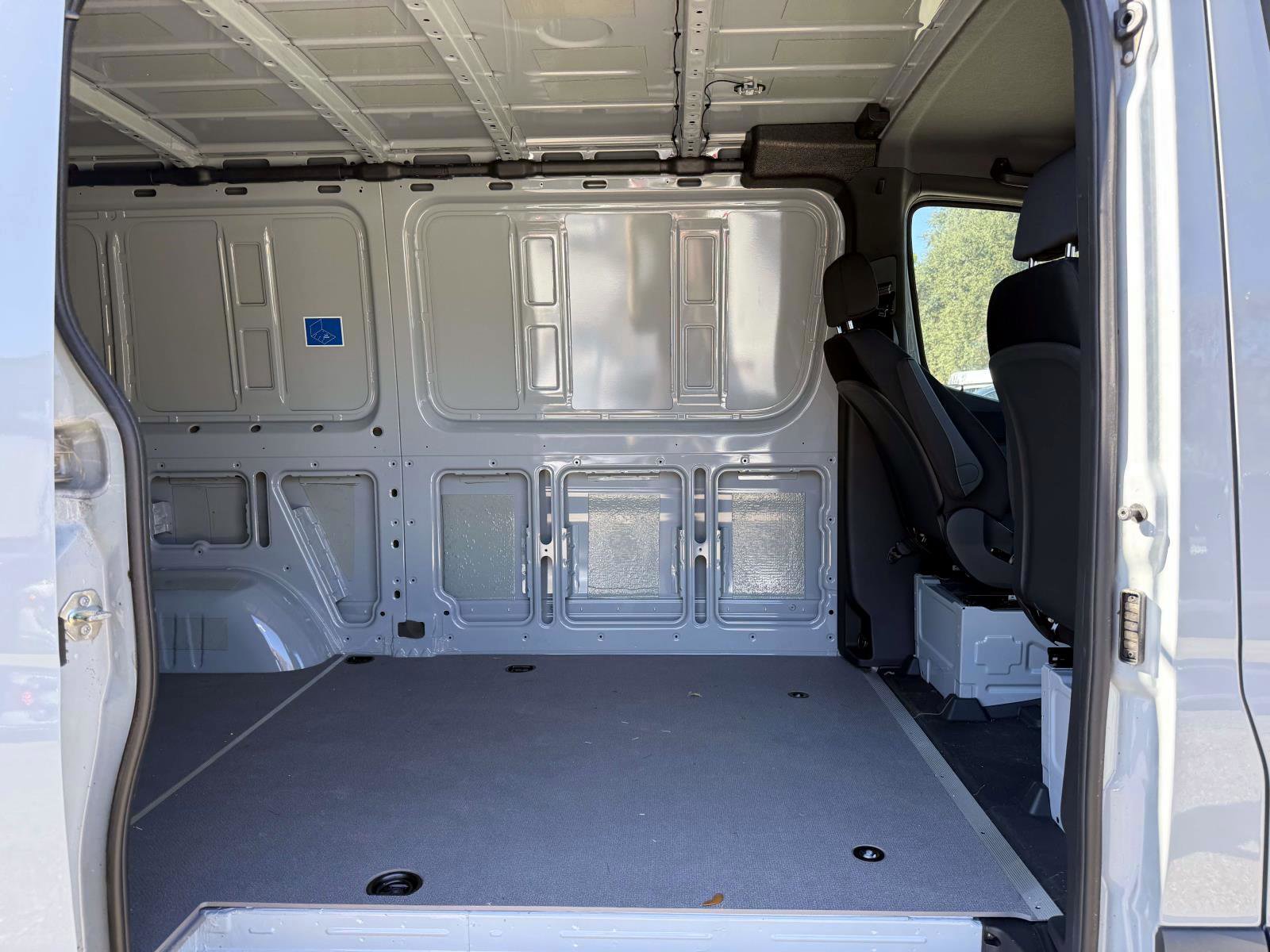 Used 2024 Mercedes-Benz Sprinter 144 Cargo image 11