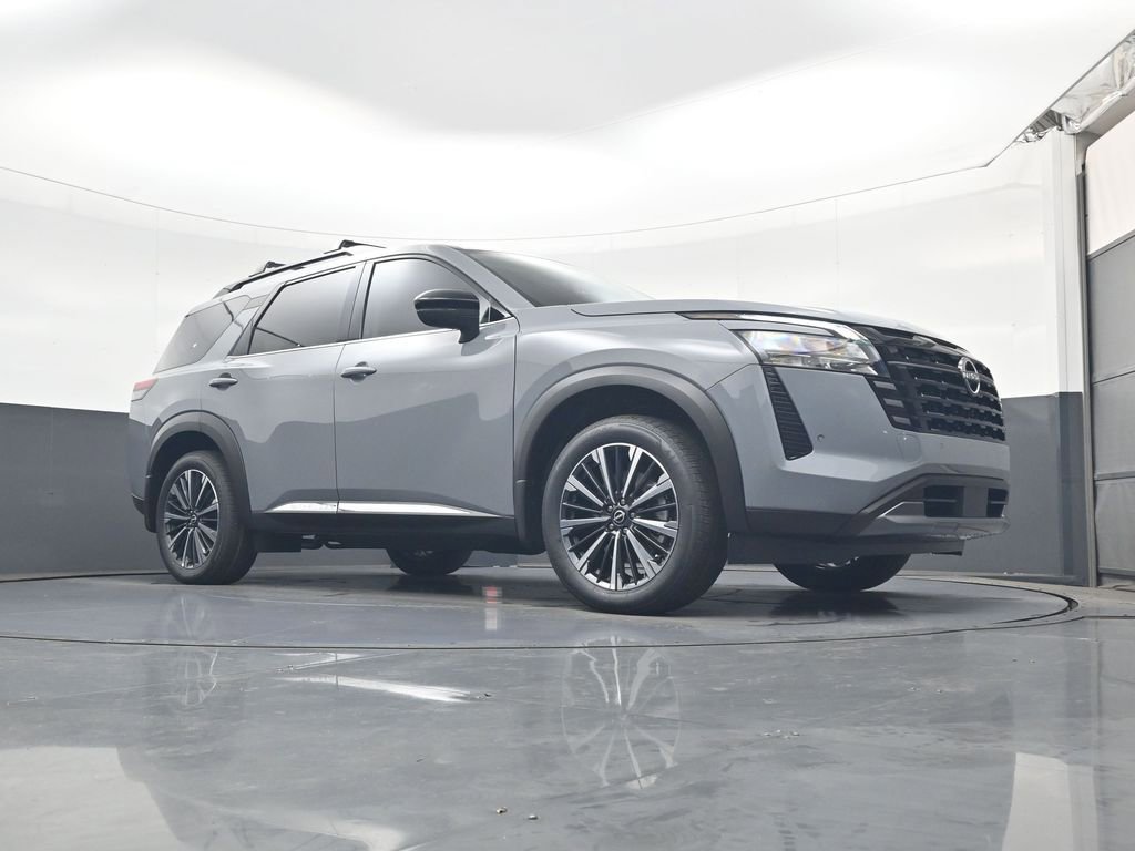 New 2026 Nissan Pathfinder Platinum image 14