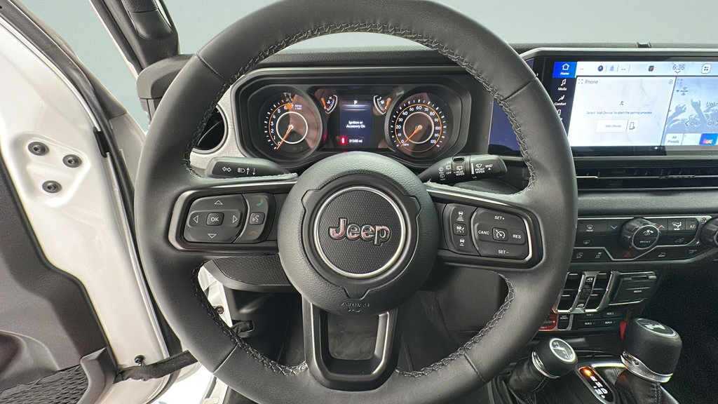 Used 2025 Jeep Wrangler Unlimited Sport AWD/4WD image 15