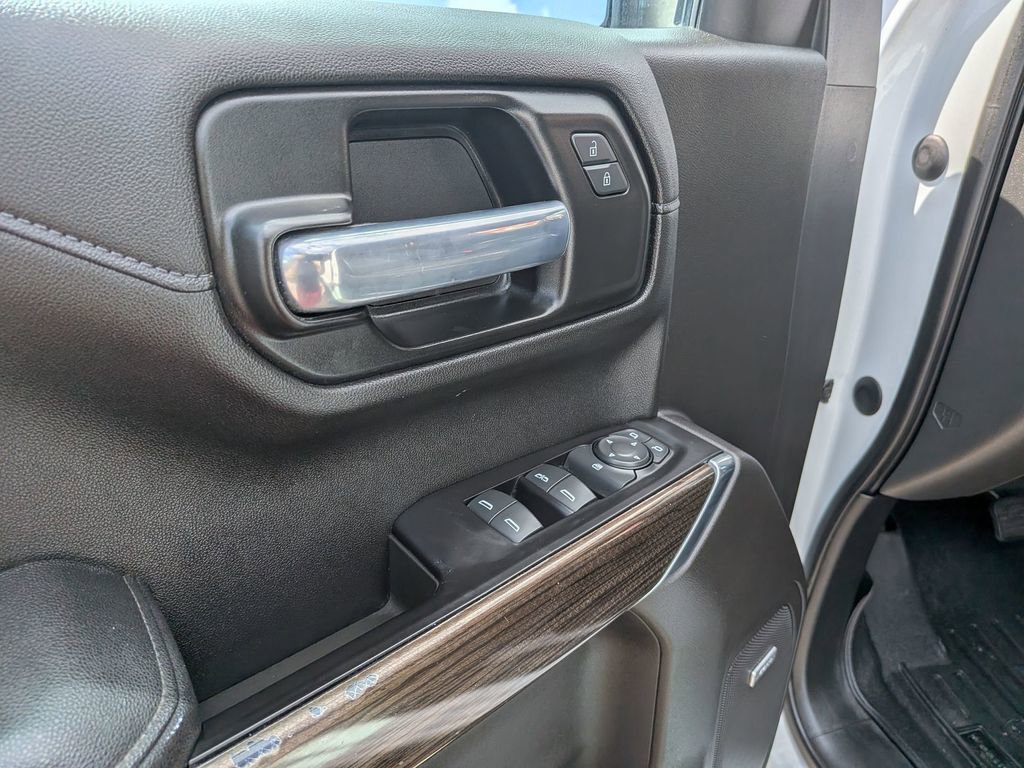 Used 2020 Chevrolet Silverado 1500 RST AWD/4WD image 9