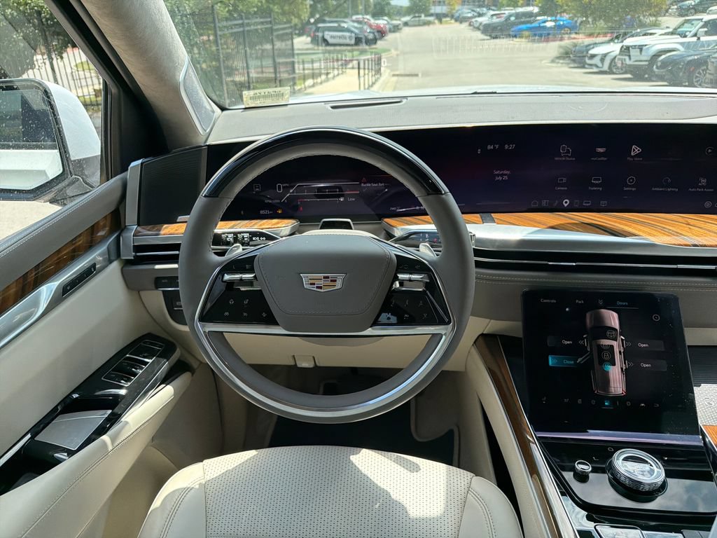 Certified 2026 Cadillac Escalade Platinum Sport w/ LPO, ONYX Package AWD/4WD image 33