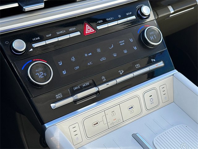 Used 2024 Hyundai Santa Fe Calligraphy image 27