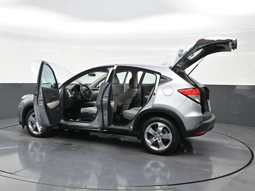 Used 2019 Honda HR-V LX image 32