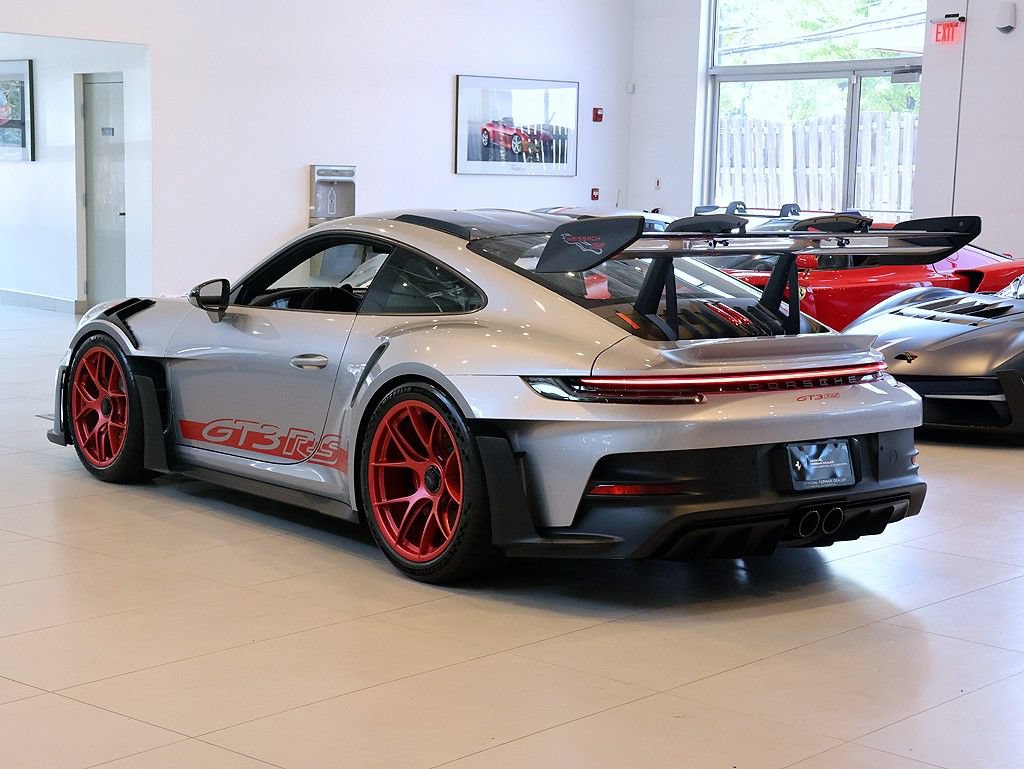 Used 2025 Porsche 911 GT3 RS RWD image 2