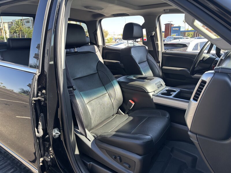 Used 2016 Chevrolet Silverado 2500 LTZ w/ LTZ Plus Package AWD/4WD image 26